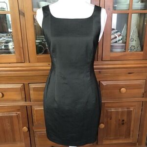 👗 Laundry By Shelli Segal Black Square-Neck Sheath Dress